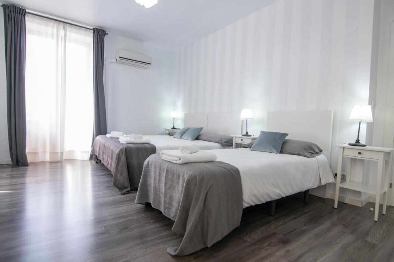 Kasa Katia Guest House Valenza Esterno foto